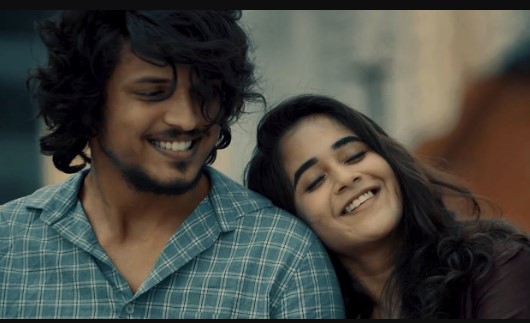 Chustu Chustune Lyrics